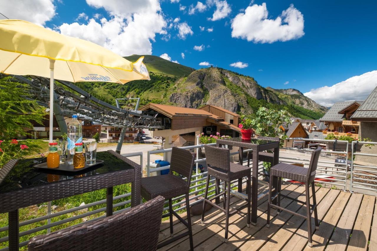 Hotel Les Essarts, Ussim Vacances Valloire Exterior foto