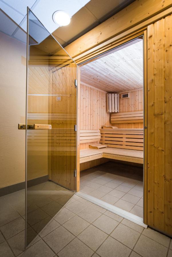 Hotel Les Essarts, Ussim Vacances Valloire Exterior foto